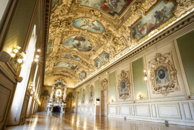 Agrandir l'image 11 sur 12, fenêtre modale